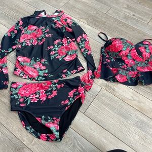Albion Fit floral swim suit - 3 piece